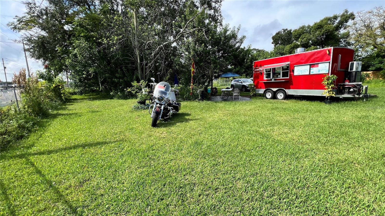 COUNTRY CLUB ESTATES SUB - Land