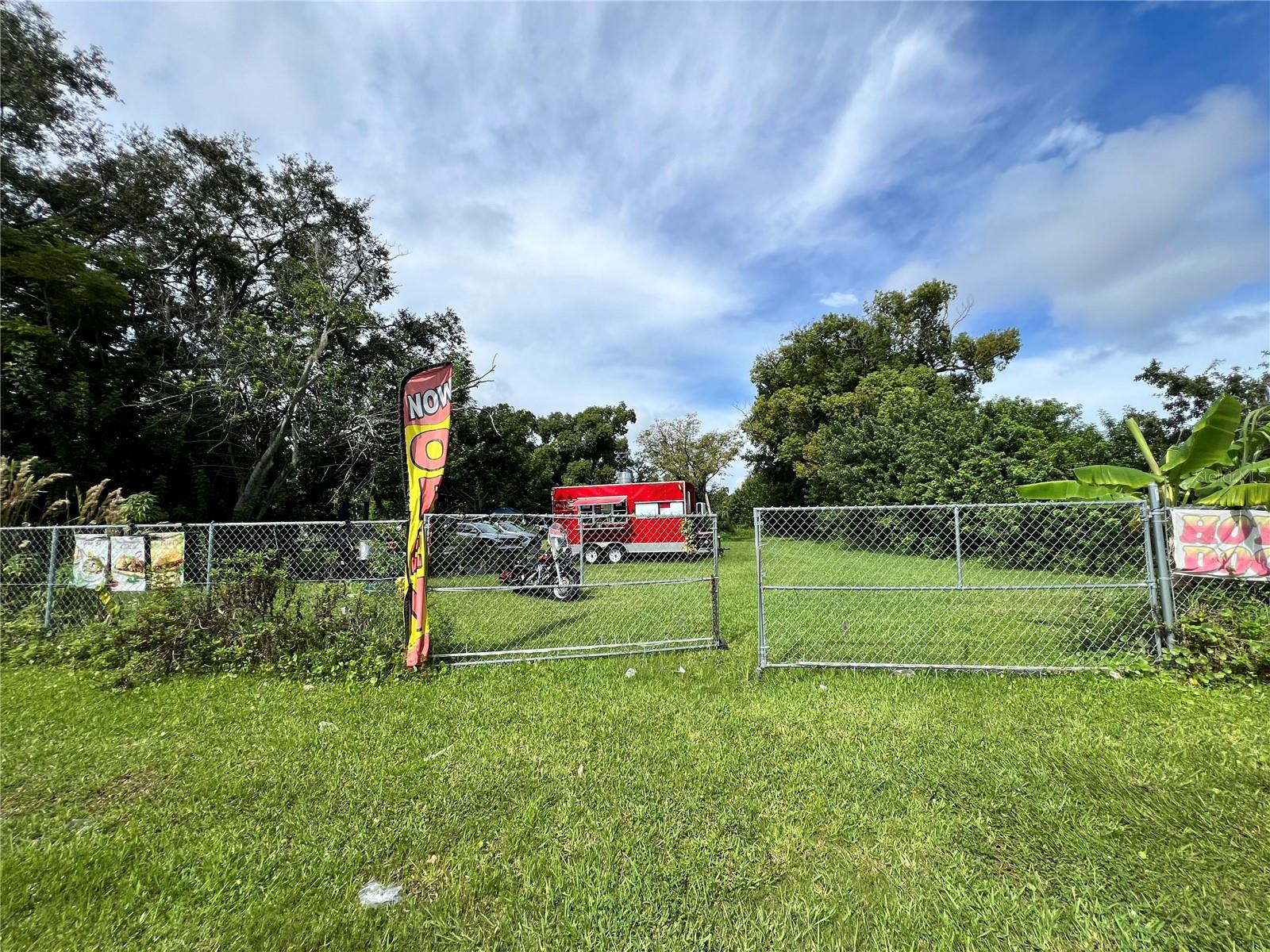 COUNTRY CLUB ESTATES SUB - Land