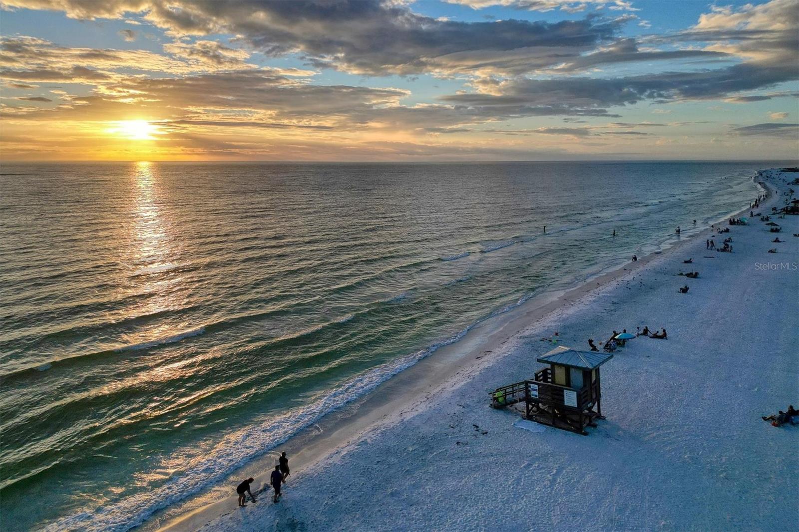 LIDO TOWERS - Residential