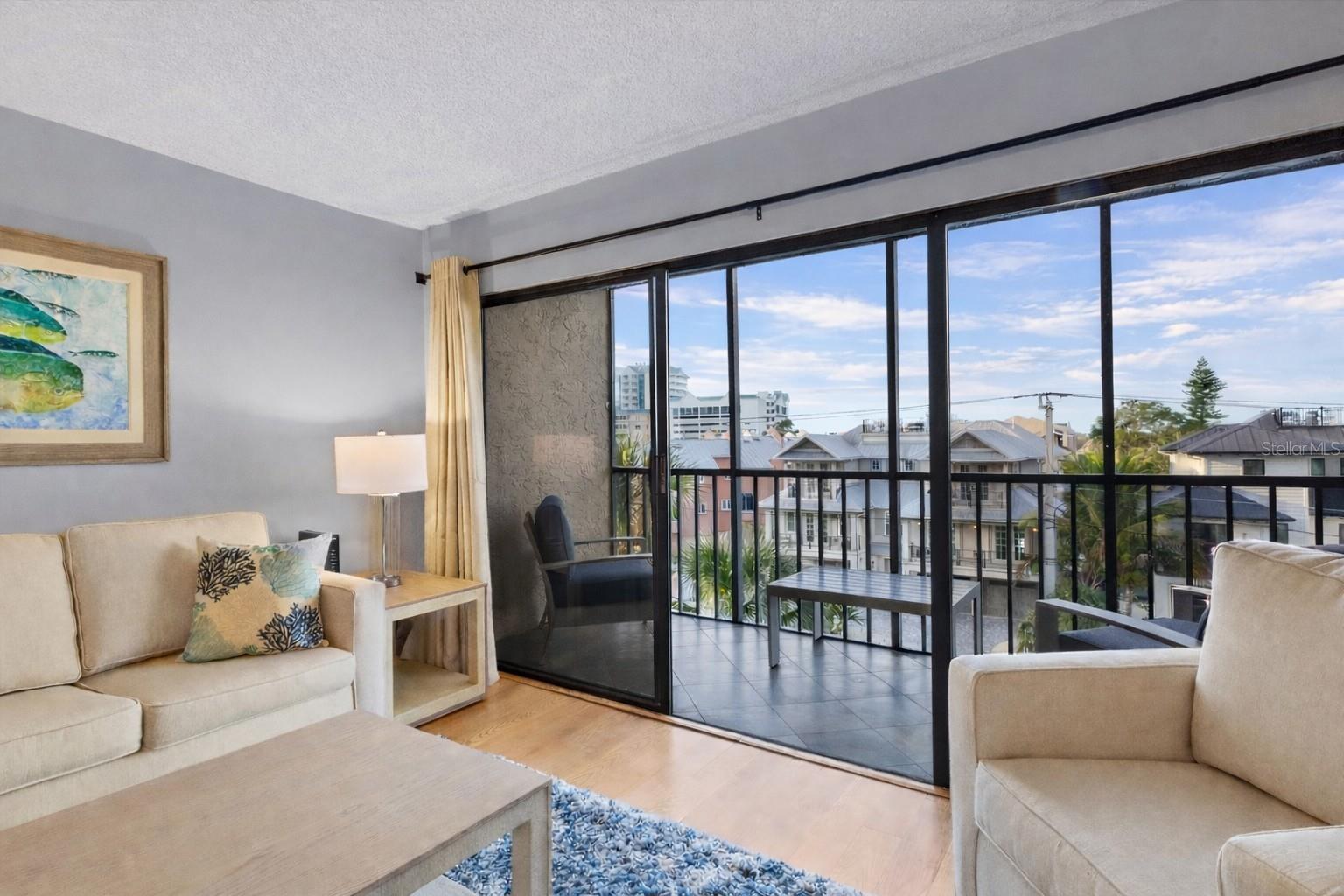 LIDO TOWERS - Residential