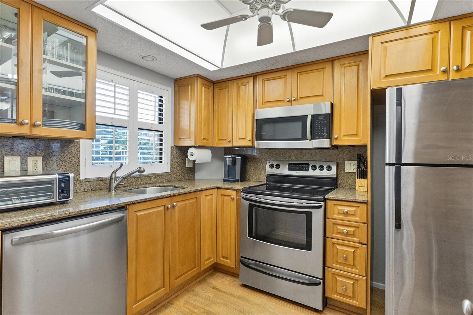 LIDO TOWERS - Residential