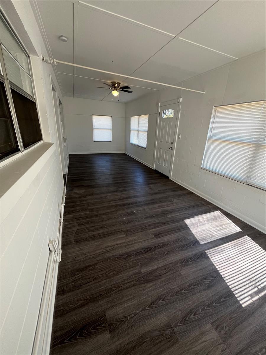 PRESHA SUB - Residential