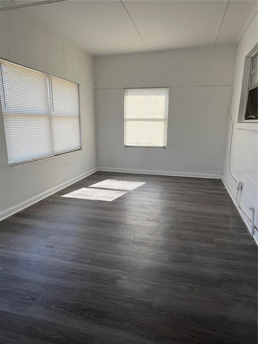 PRESHA SUB - Residential