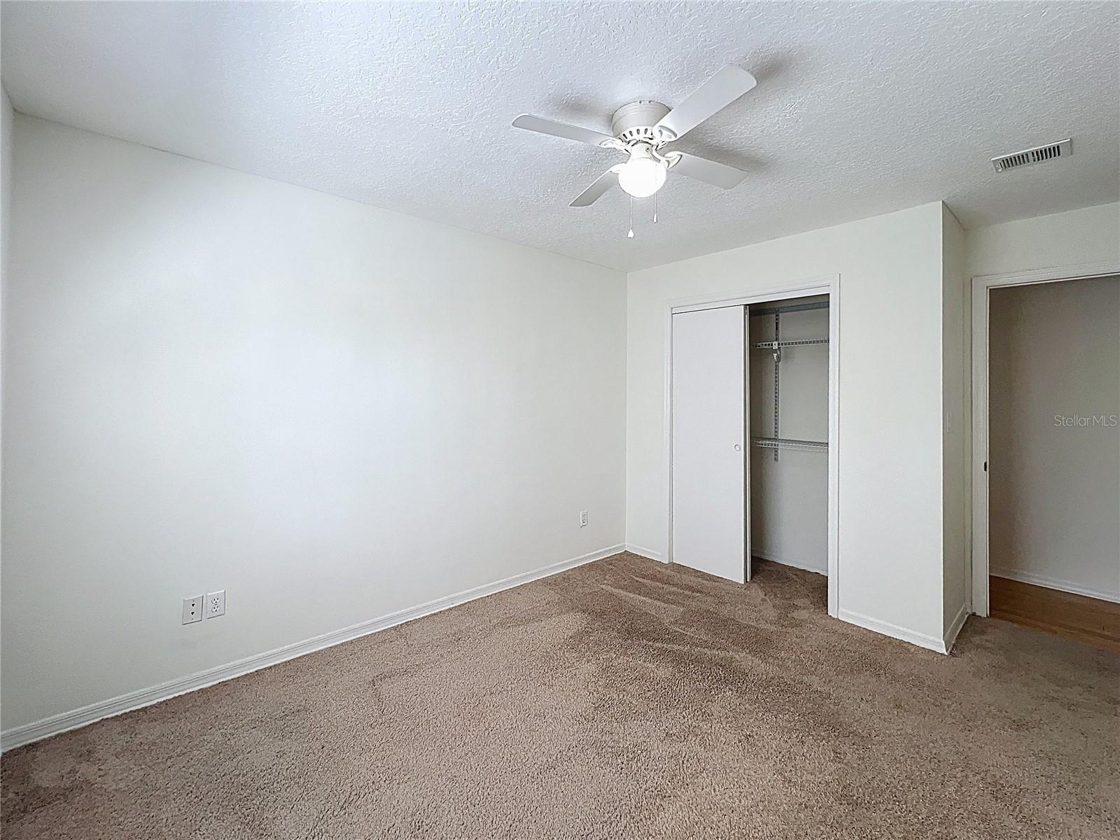 BAY LAKES AT GRANADA SEC 02 - Residential Lease