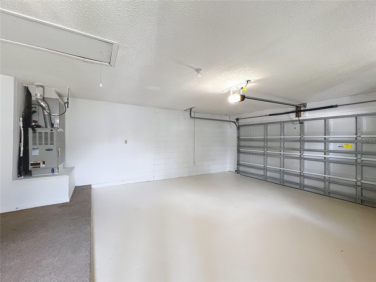 BAY LAKES AT GRANADA SEC 02 - Residential Lease