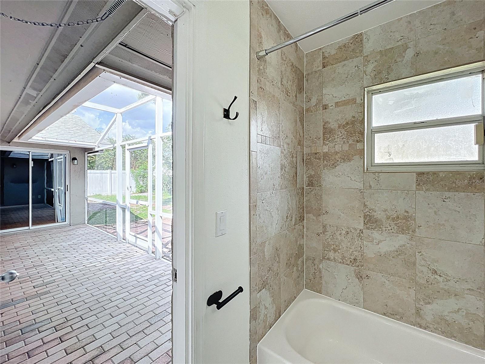 BAY LAKES AT GRANADA SEC 02 - Residential Lease