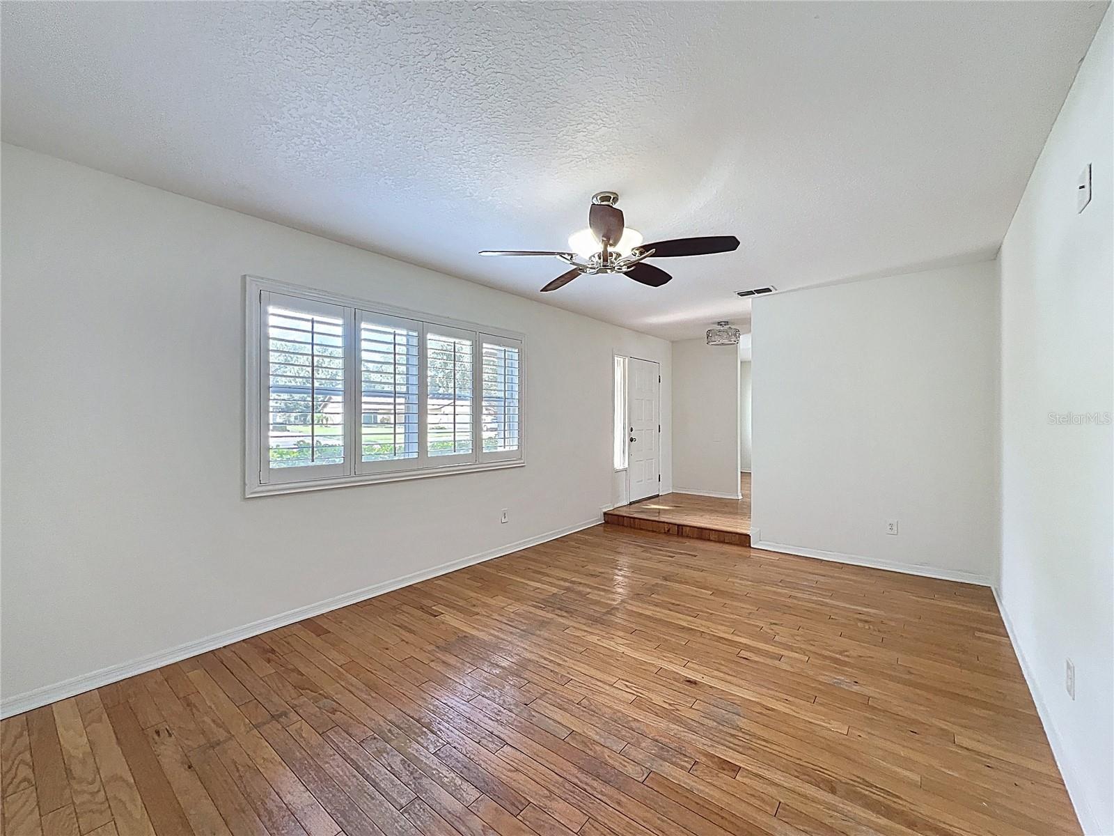 BAY LAKES AT GRANADA SEC 02 - Residential Lease