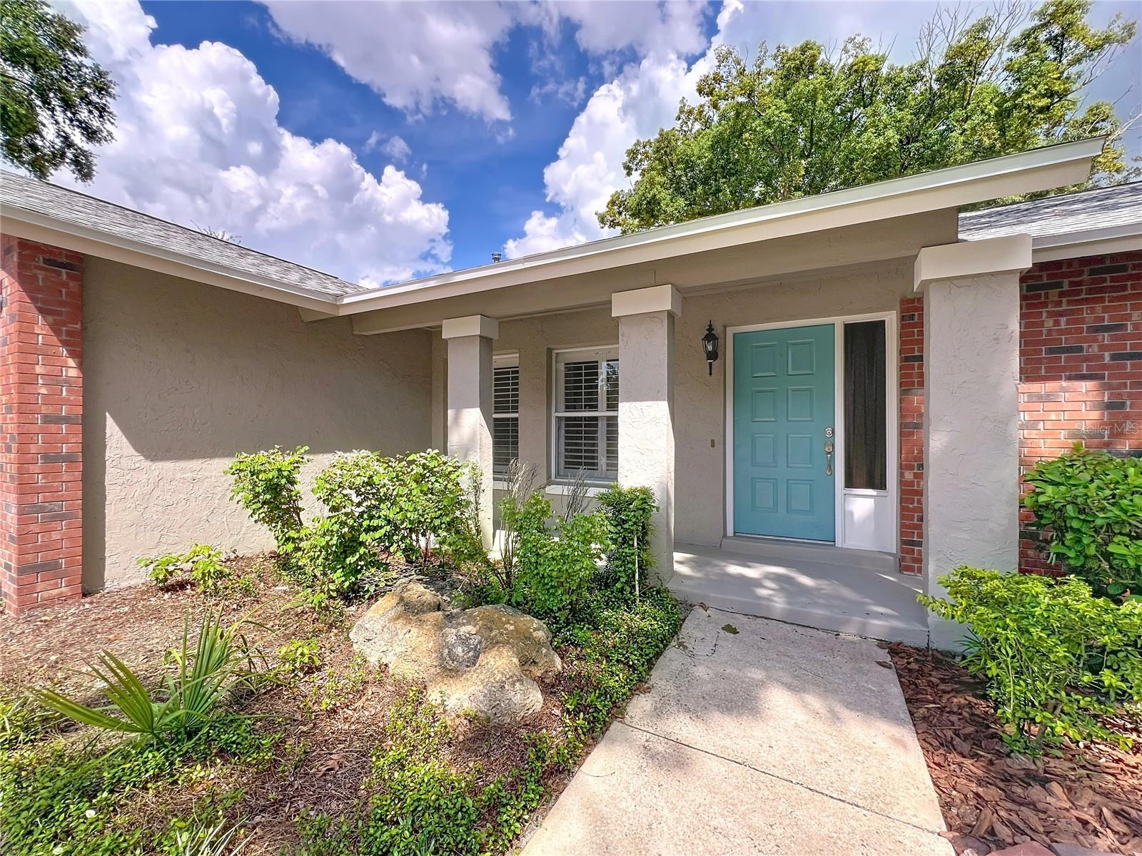 BAY LAKES AT GRANADA SEC 02 - Residential Lease