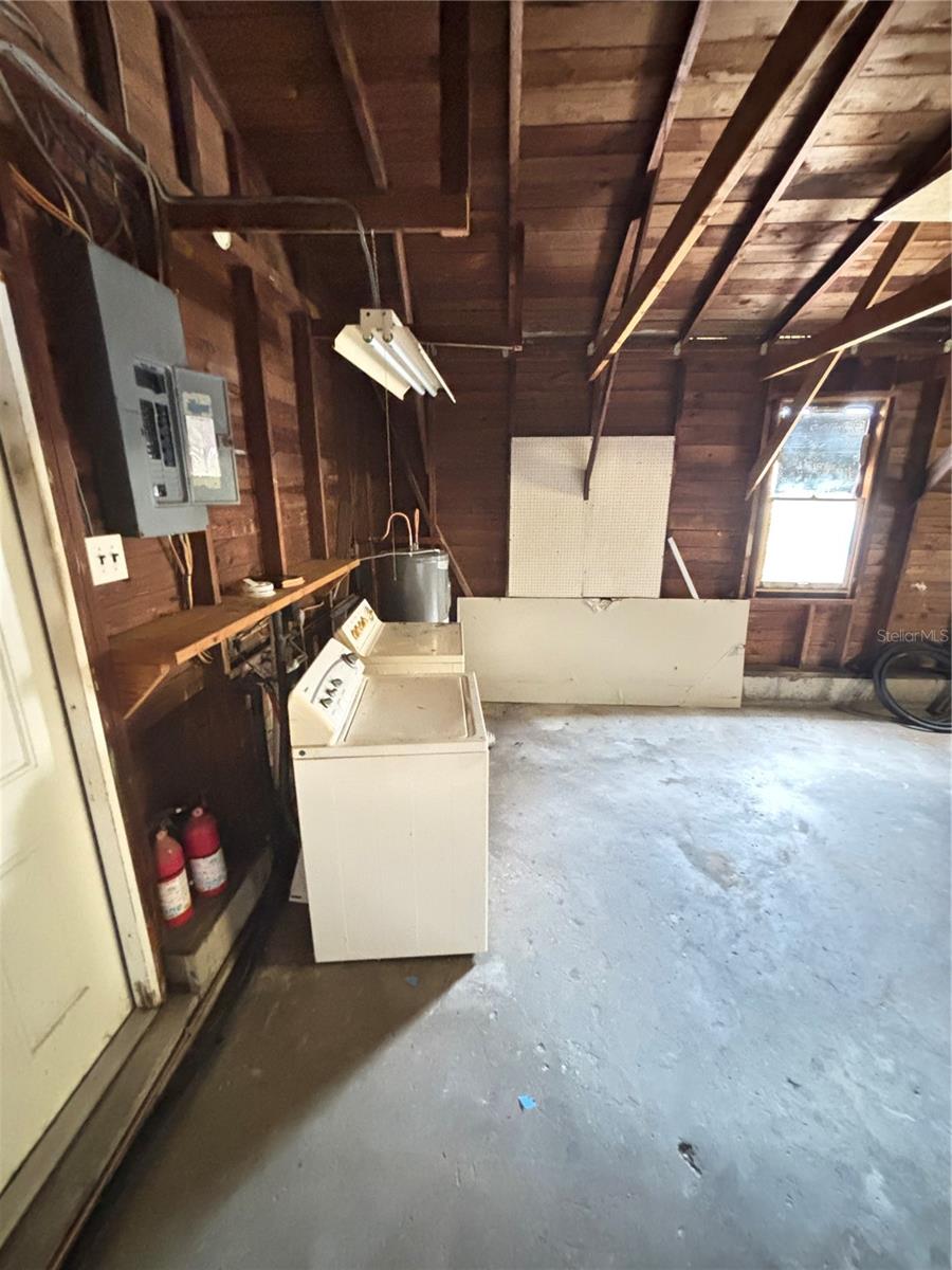 MOUNT VERNON - Residential Lease