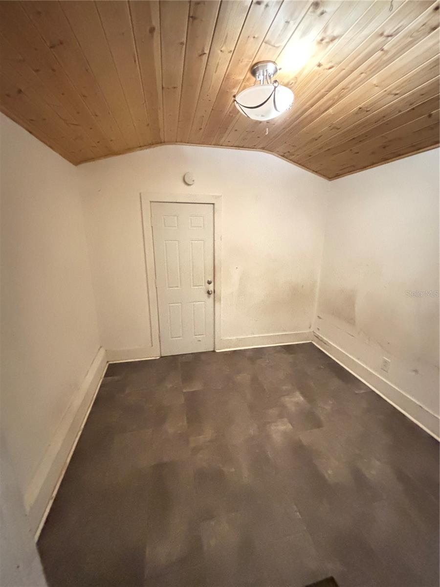 MOUNT VERNON - Residential Lease