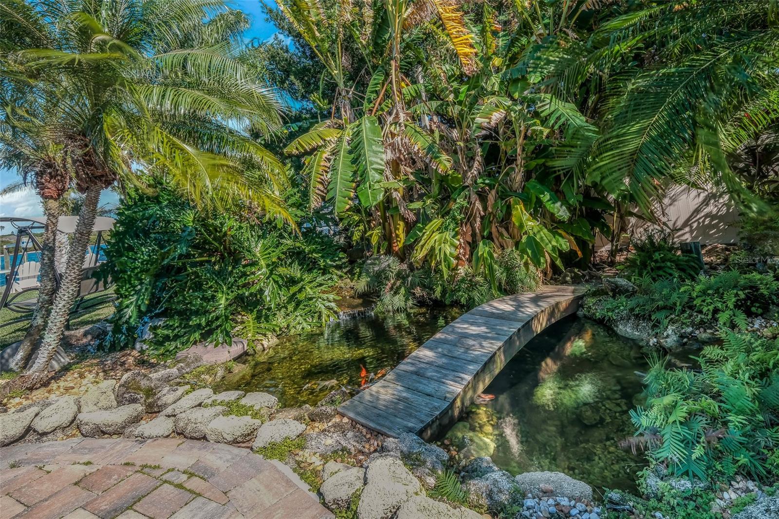 BOUCHELLES ISLAND - Residential