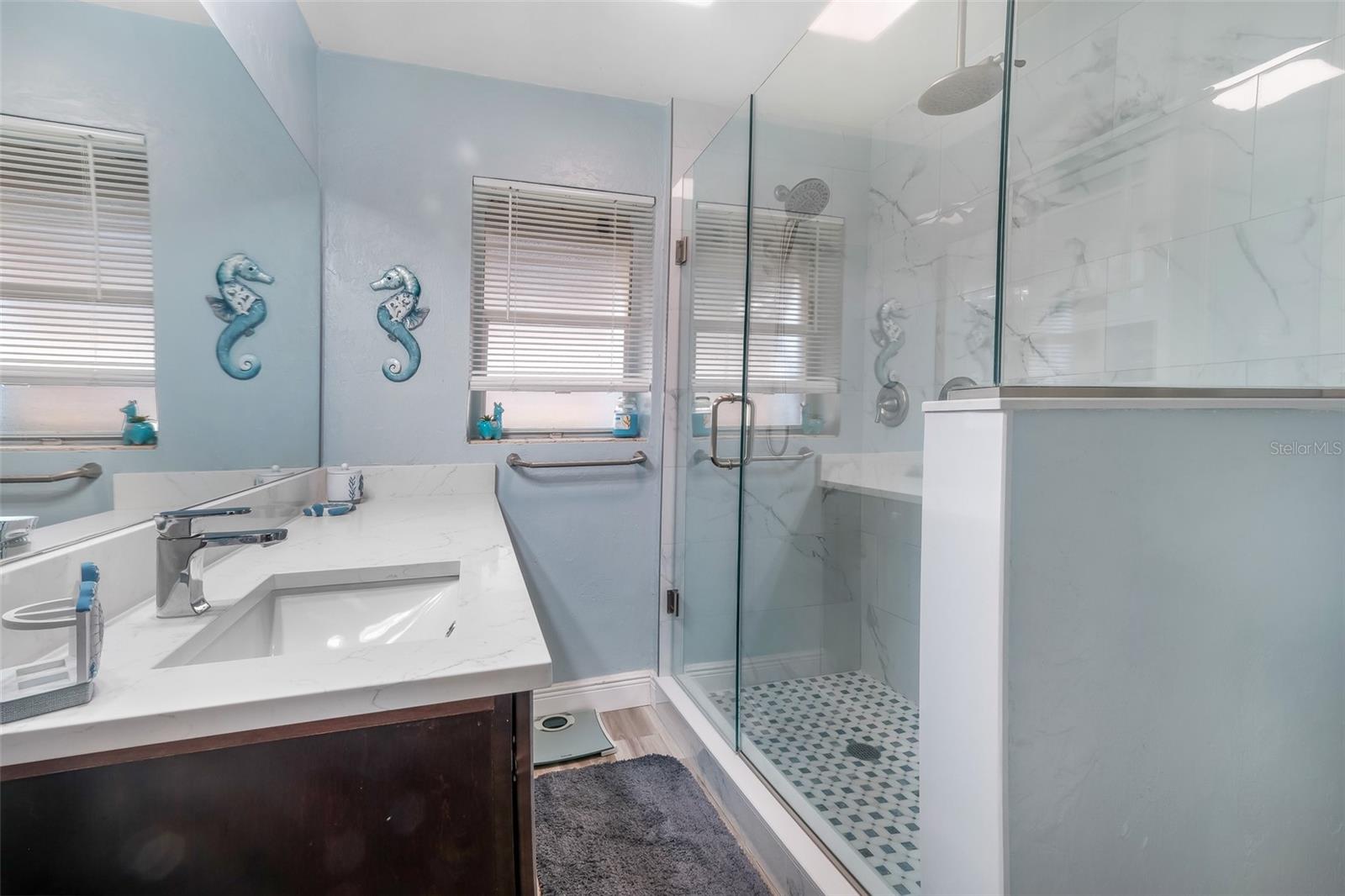 BOUCHELLES ISLAND - Residential