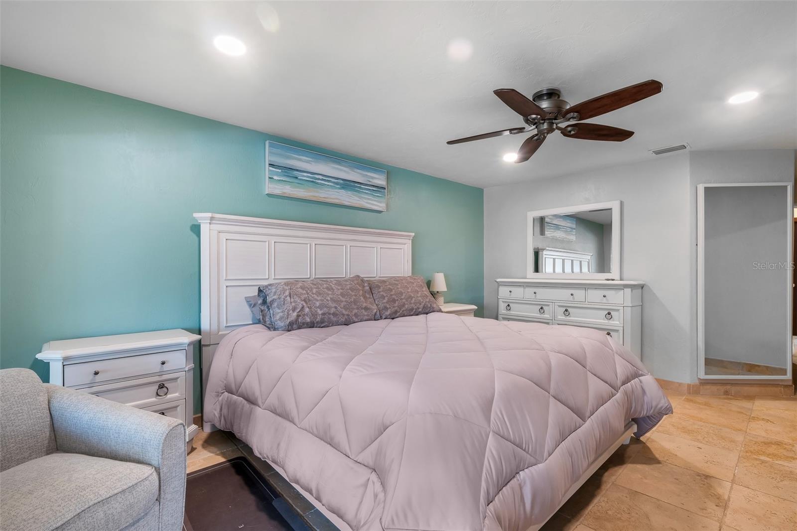 BOUCHELLES ISLAND - Residential