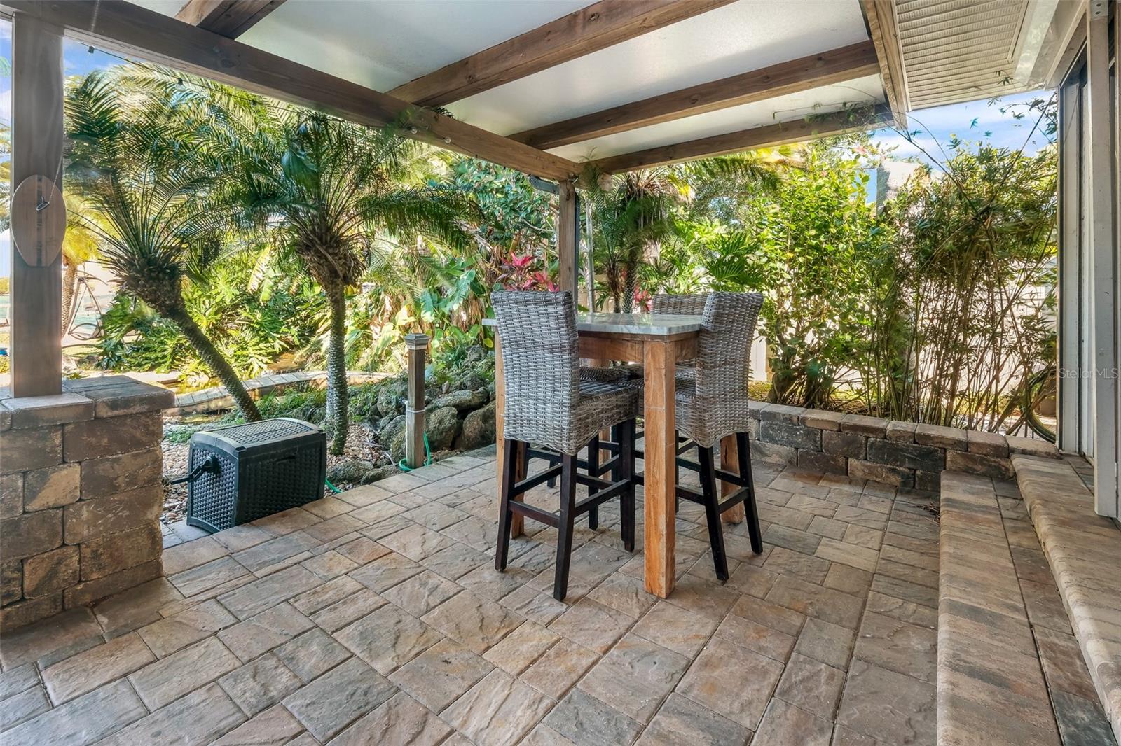 BOUCHELLES ISLAND - Residential