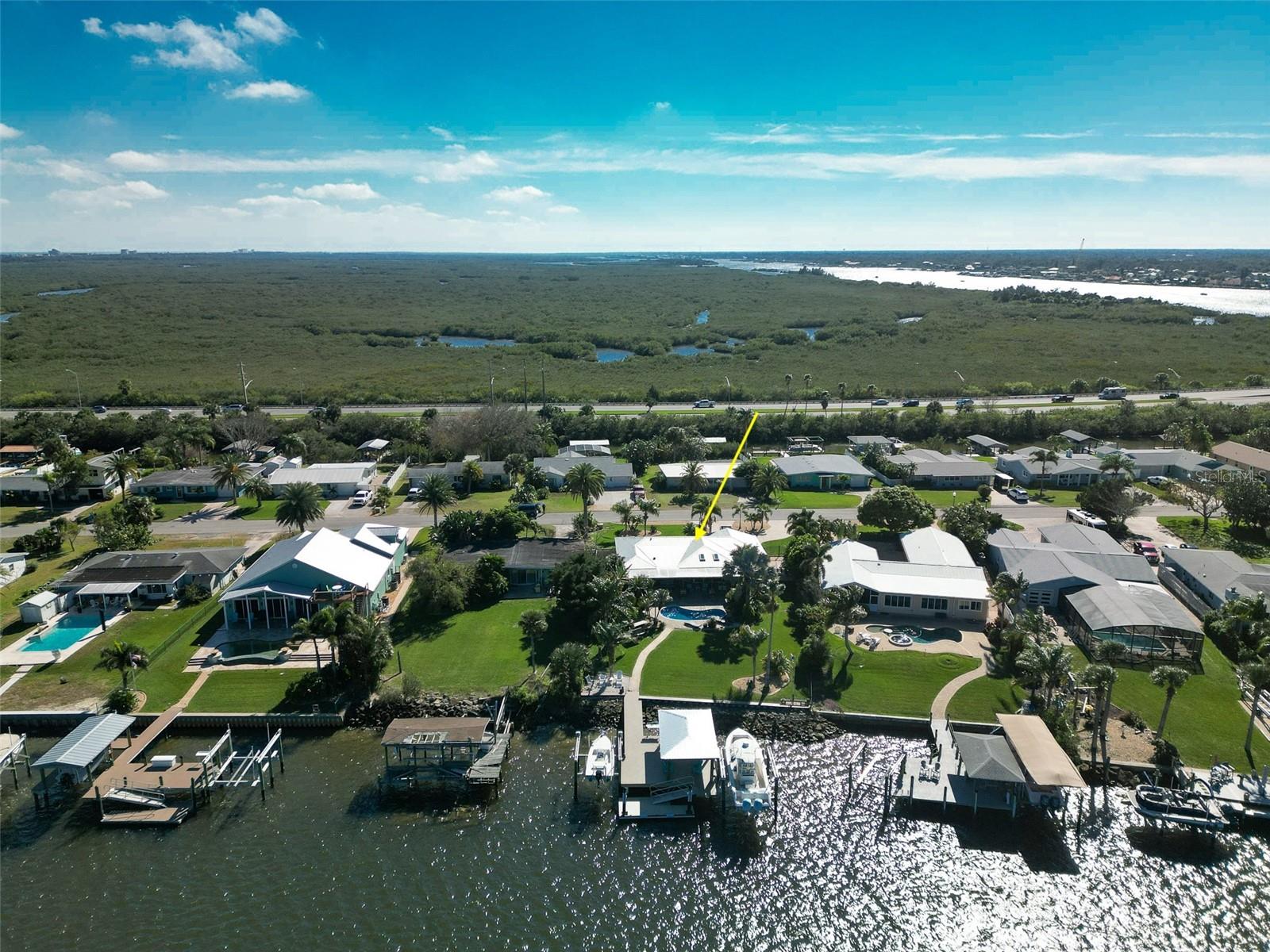 BOUCHELLES ISLAND - Residential