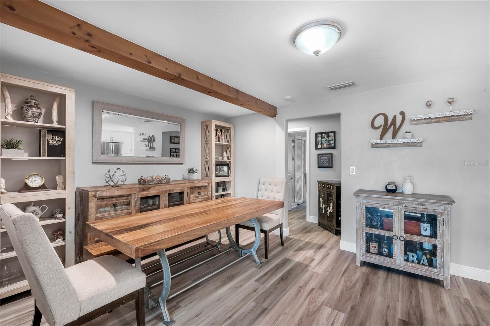 BOUCHELLES ISLAND - Residential