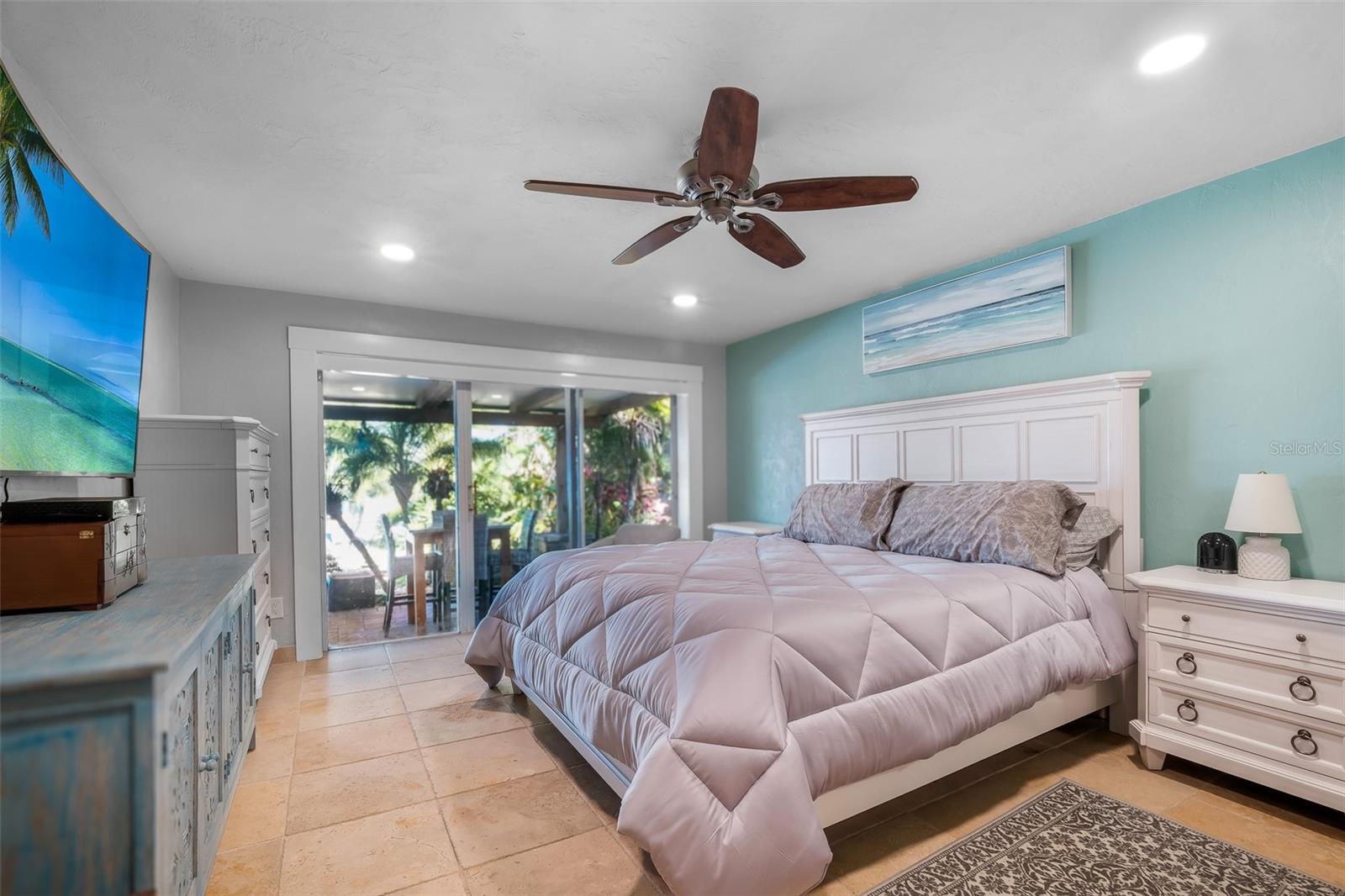 BOUCHELLES ISLAND - Residential