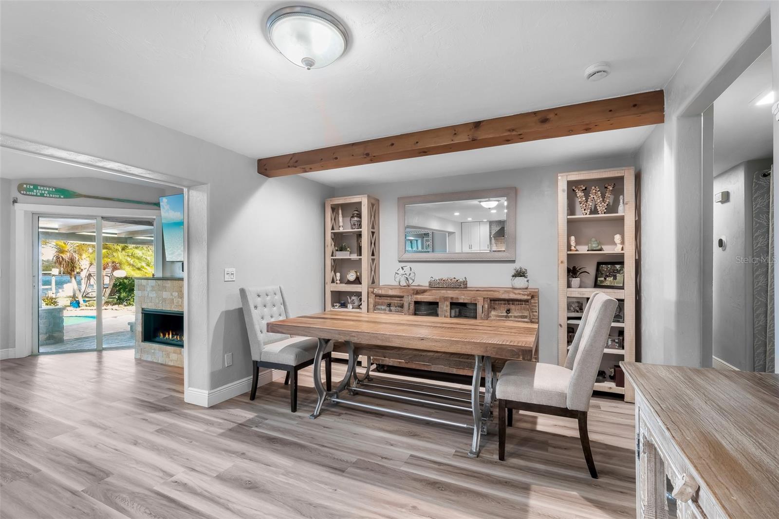 BOUCHELLES ISLAND - Residential