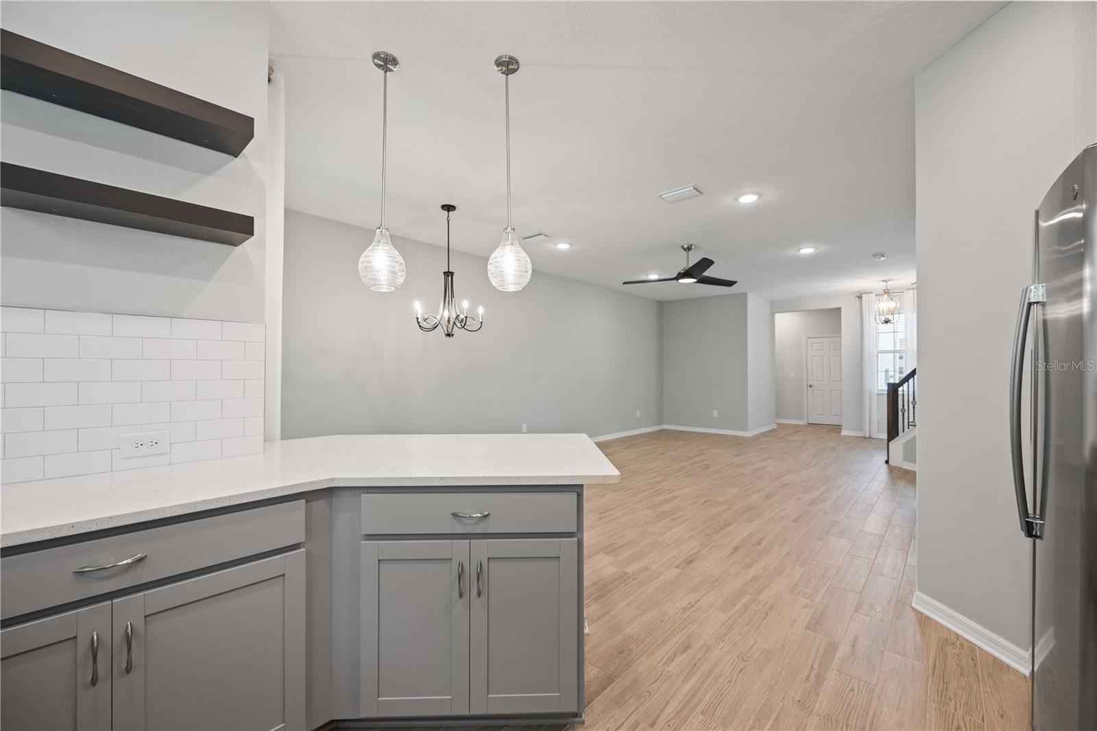 SIENNA PARK TWNHMS/UNIVERSITY - Residential Lease