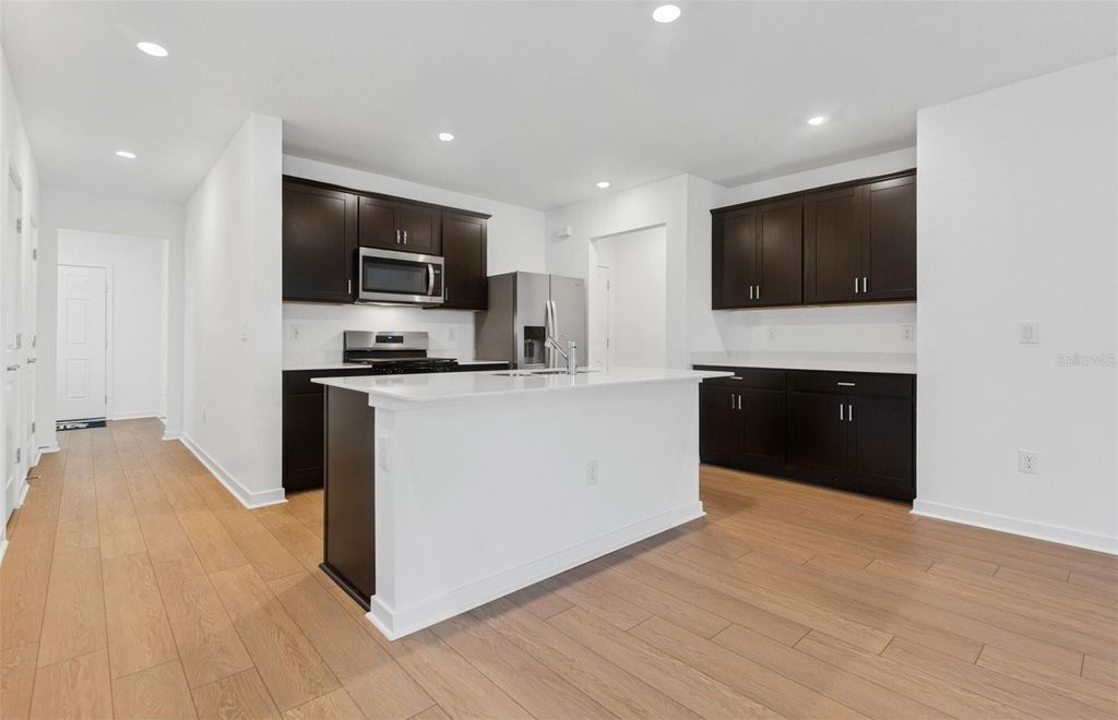 Photo of 6023 Jensen View Avenue, Apollo Beach, FL 33572 (MLS # TB8417211)