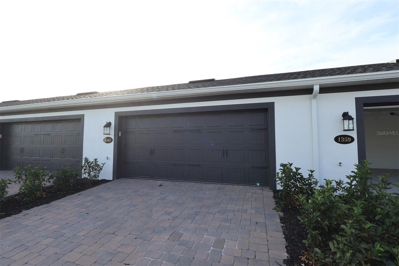 CENTER LAKE ON THE PARK - Residential