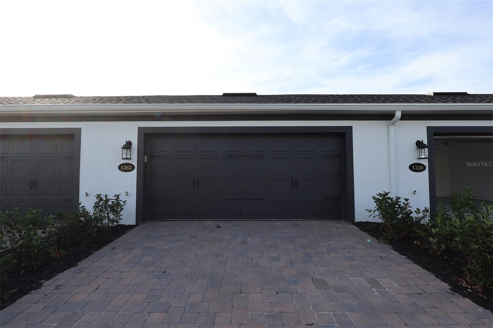 CENTER LAKE ON THE PARK - Residential