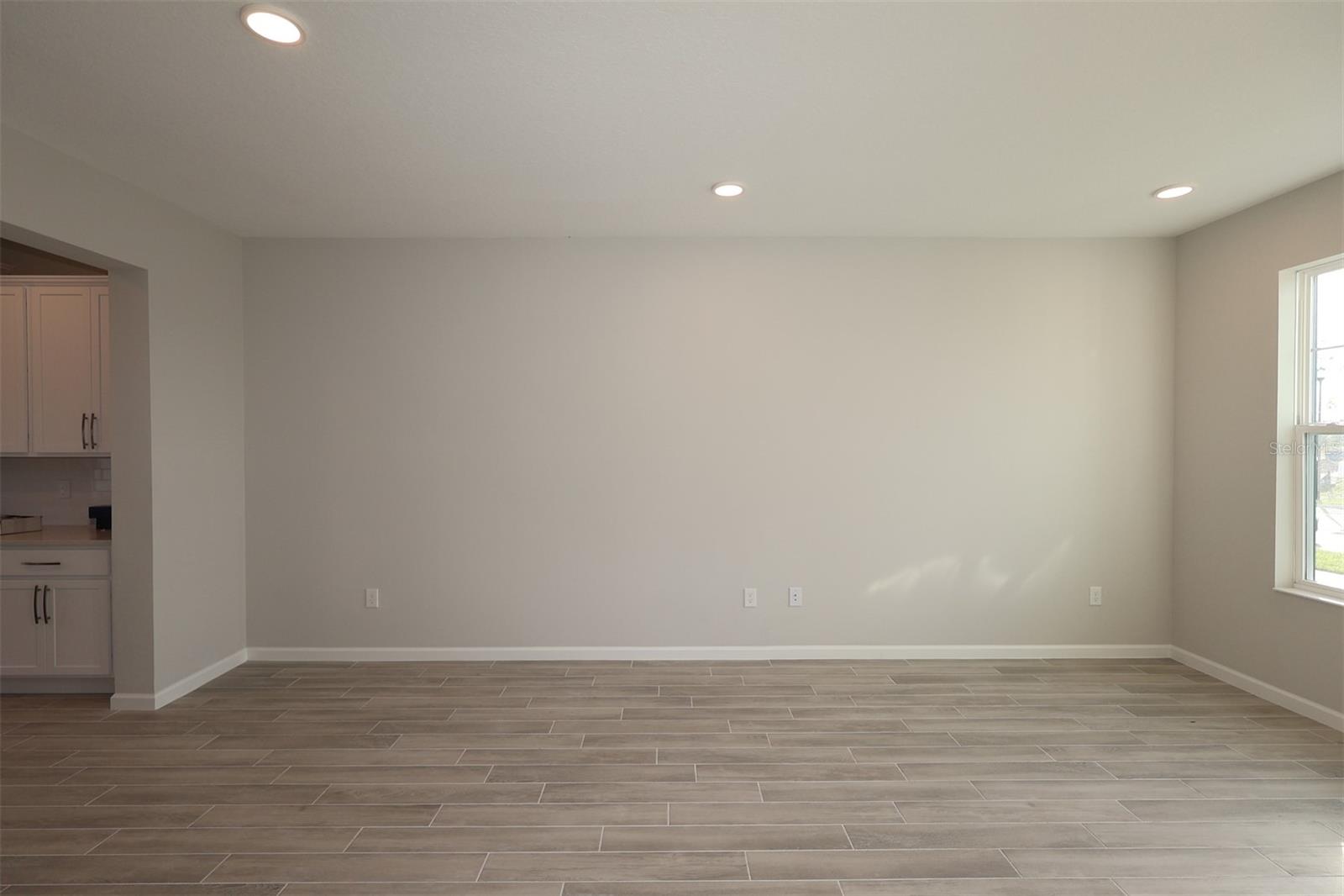 CENTER LAKE ON THE PARK - Residential