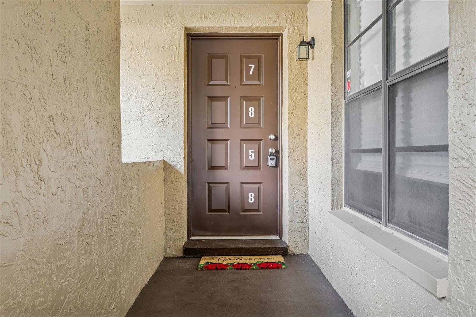 RIVER OAKS CONDO IV - Residential Lease