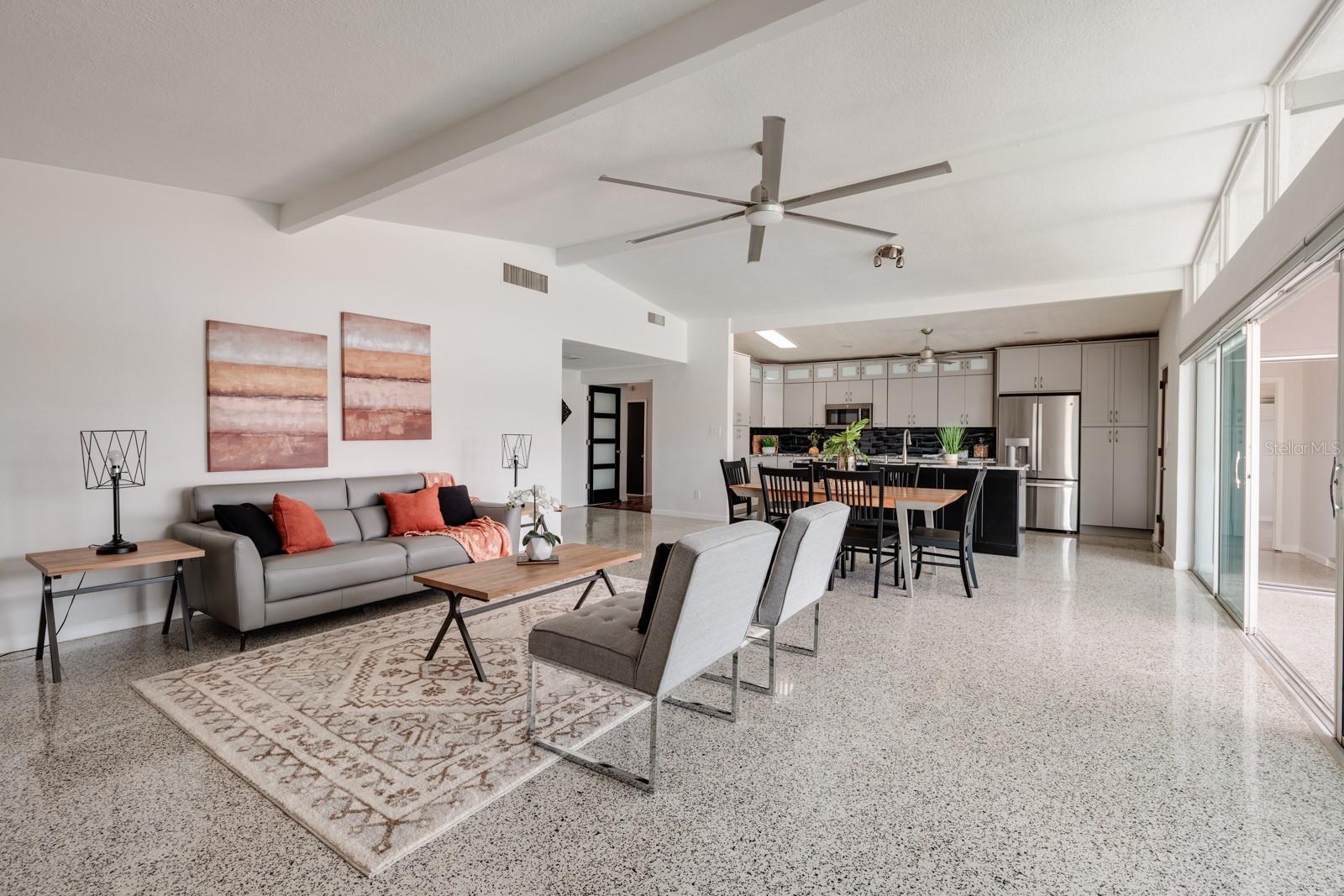 SUN-LIT SHORES - Residential