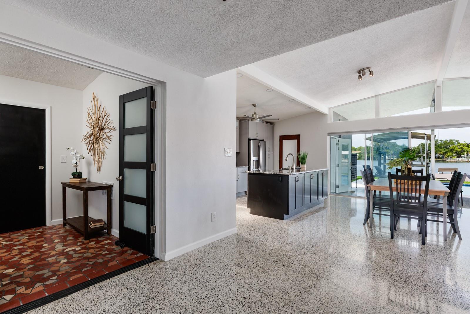 SUN-LIT SHORES - Residential