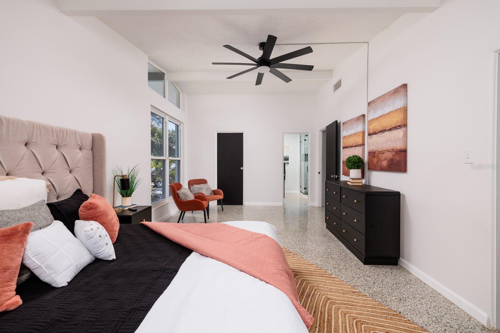 SUN-LIT SHORES - Residential