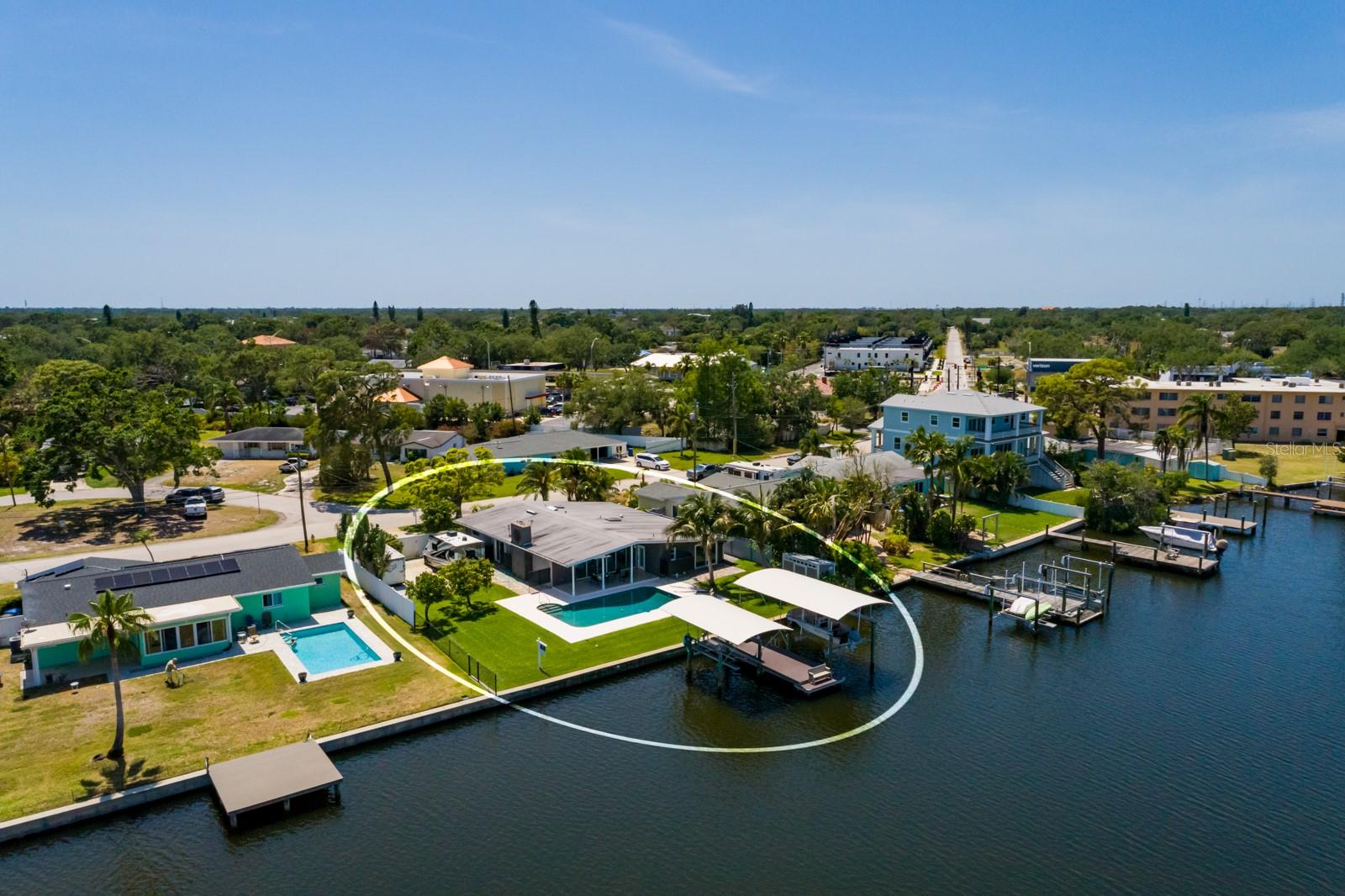 SUN-LIT SHORES - Residential