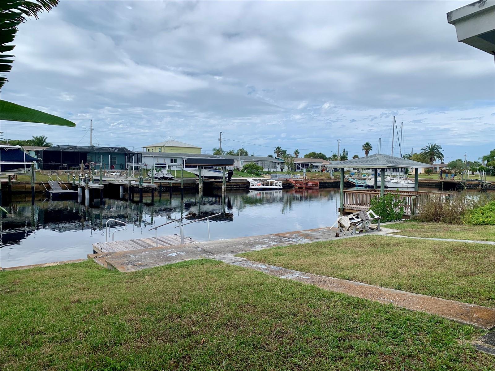 LEISURE BEACH - Residential