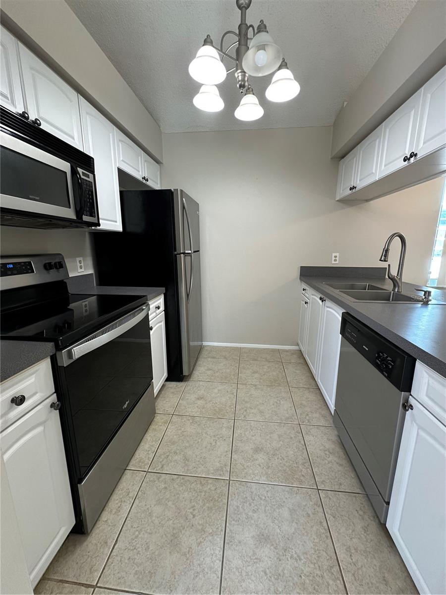 SPINNAKER BAY BLDG D - Residential Lease