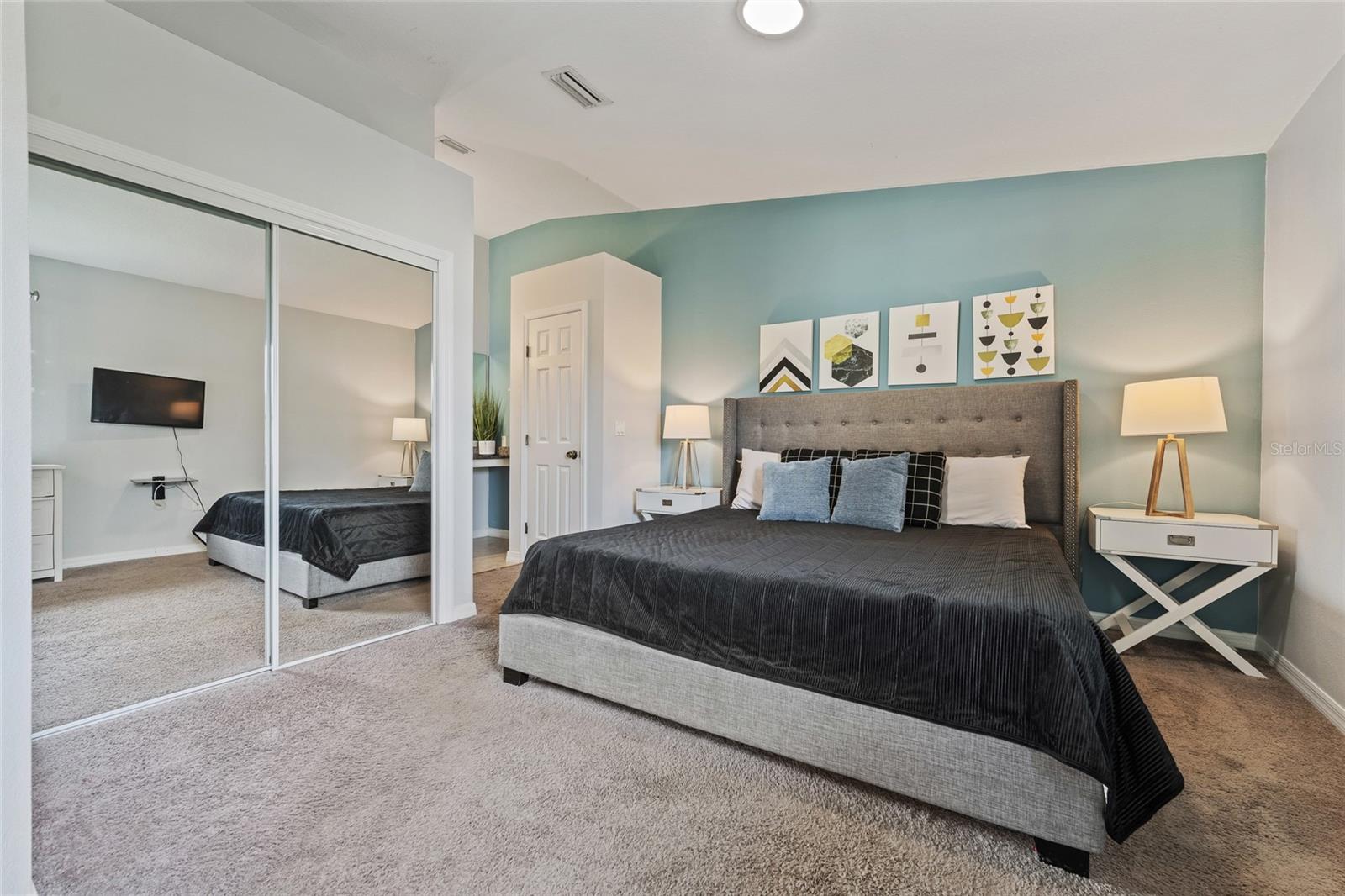 CLUB CORTILE CONDO PH 8 - Residential