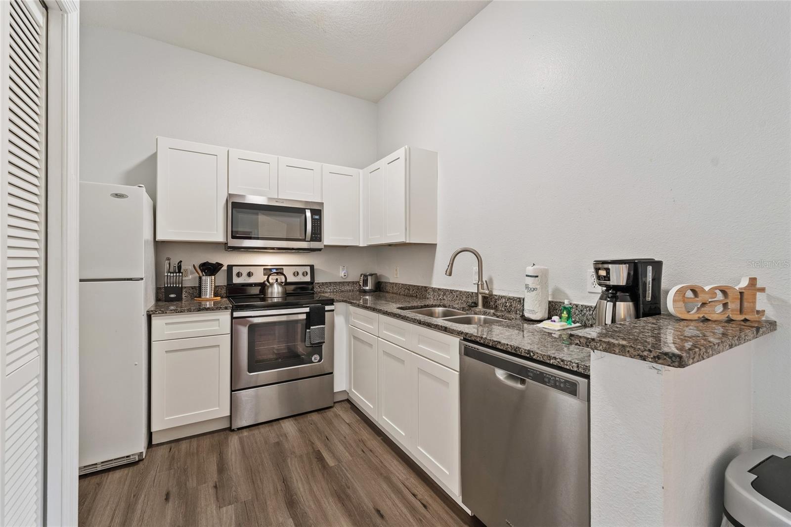 CLUB CORTILE CONDO PH 8 - Residential