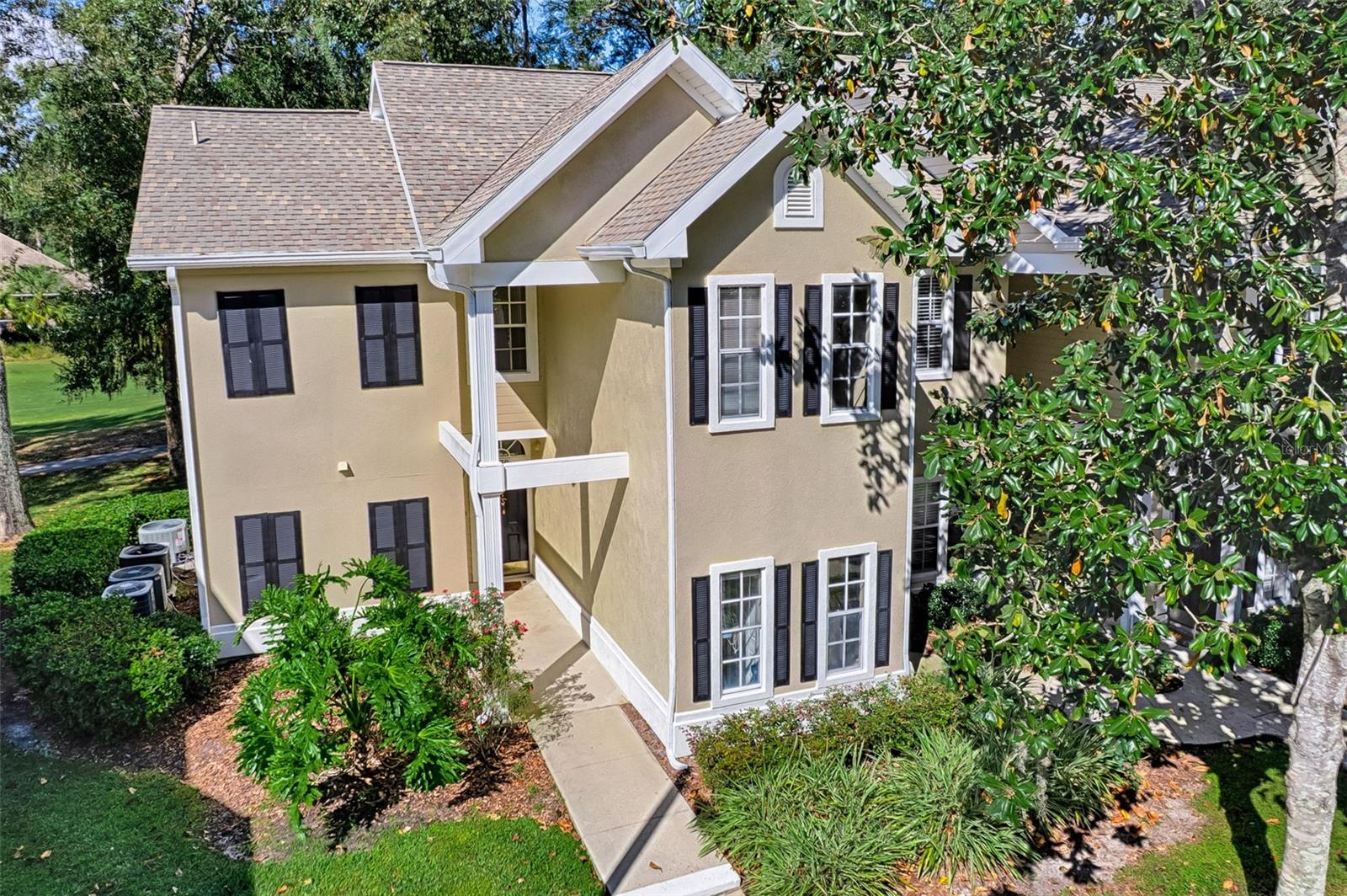 THE LINKS - Residential