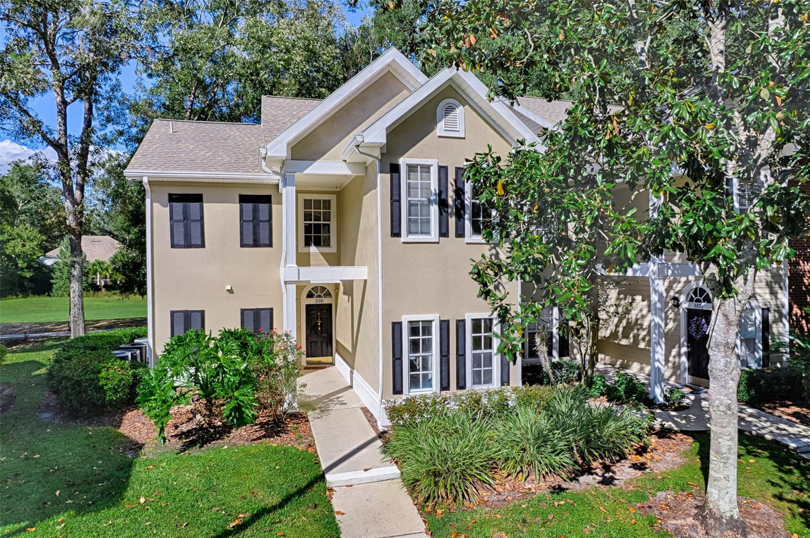 This spacious 2-bedroom, 2-bath condo offers a serene second-floor setting overlooking the lush greens of the golf course. Enjoy peace of mind with a 2018 A/C system under service contract and recent updates throughout, including luxury vinyl plank flooring, LED lighting, and new blinds (2024). The kitchen is well-equipped with modern appliances — refrigerator (2020), dishwasher (2021), garbage disposal (2025) — making it truly move-in ready.
Residents of The Links enjoy resort-style amenities such as a 24-hour fitness center, sparkling swimming pool, and boat parking. Experience comfort, convenience, and beautiful views in one of Haile Plantation’s most desirable communities.