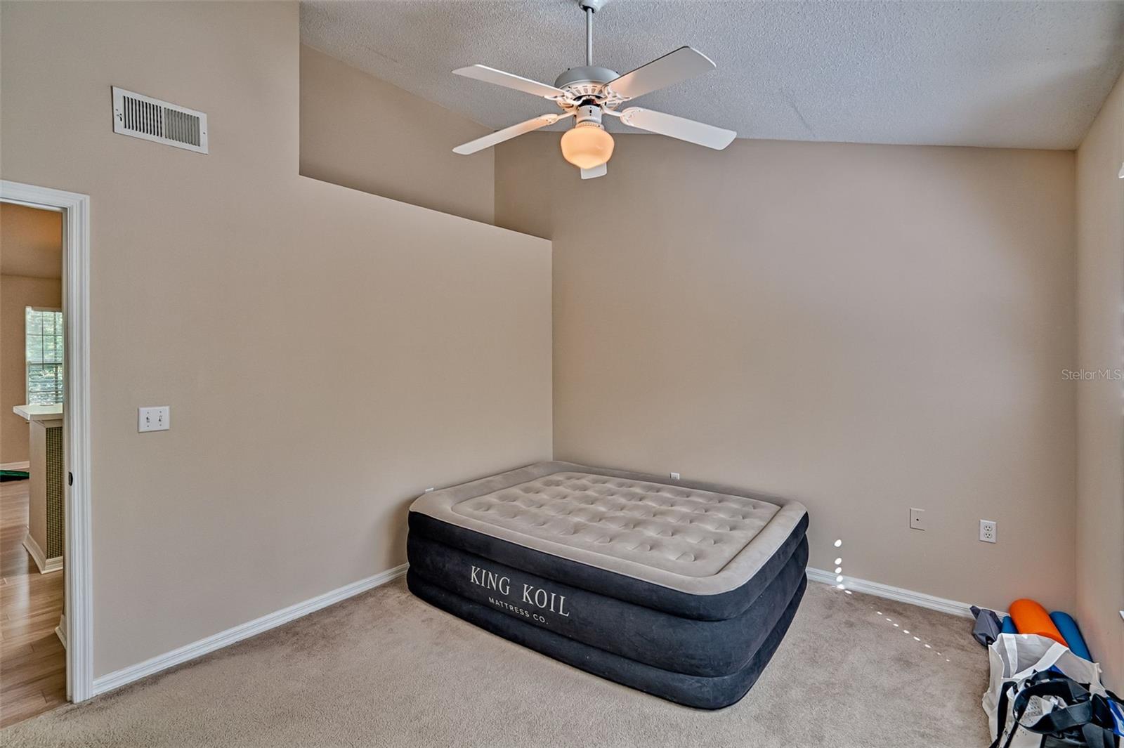 THE LINKS - Residential