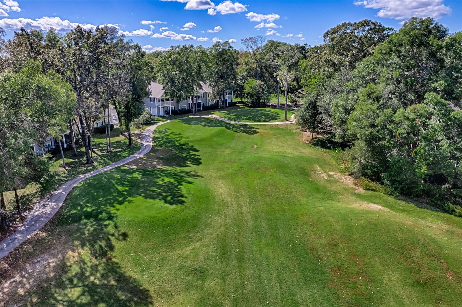 THE LINKS - Residential