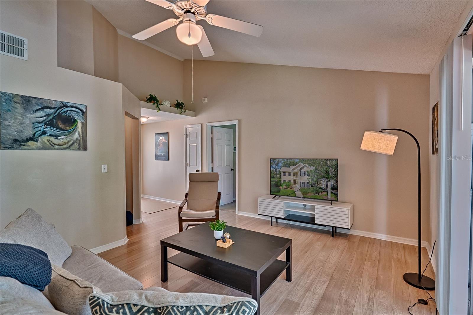 THE LINKS - Residential