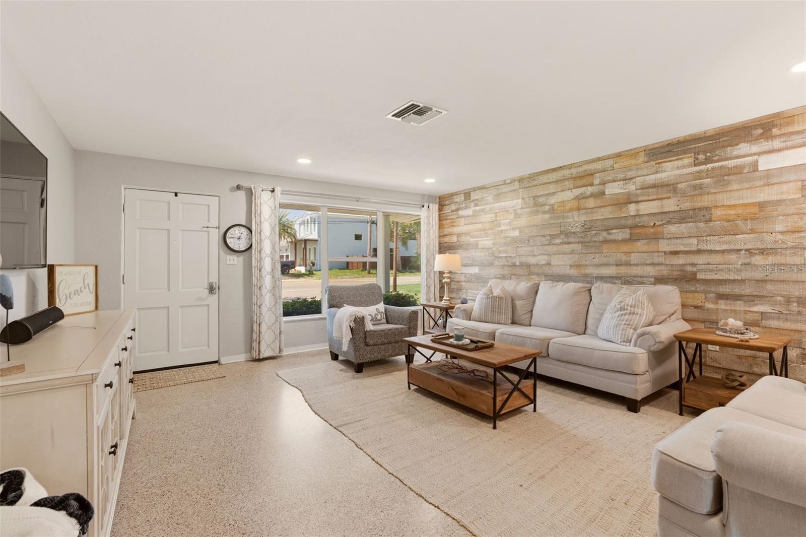 DETWILERS ADD 01 NEW SMYRNA BCH - Residential