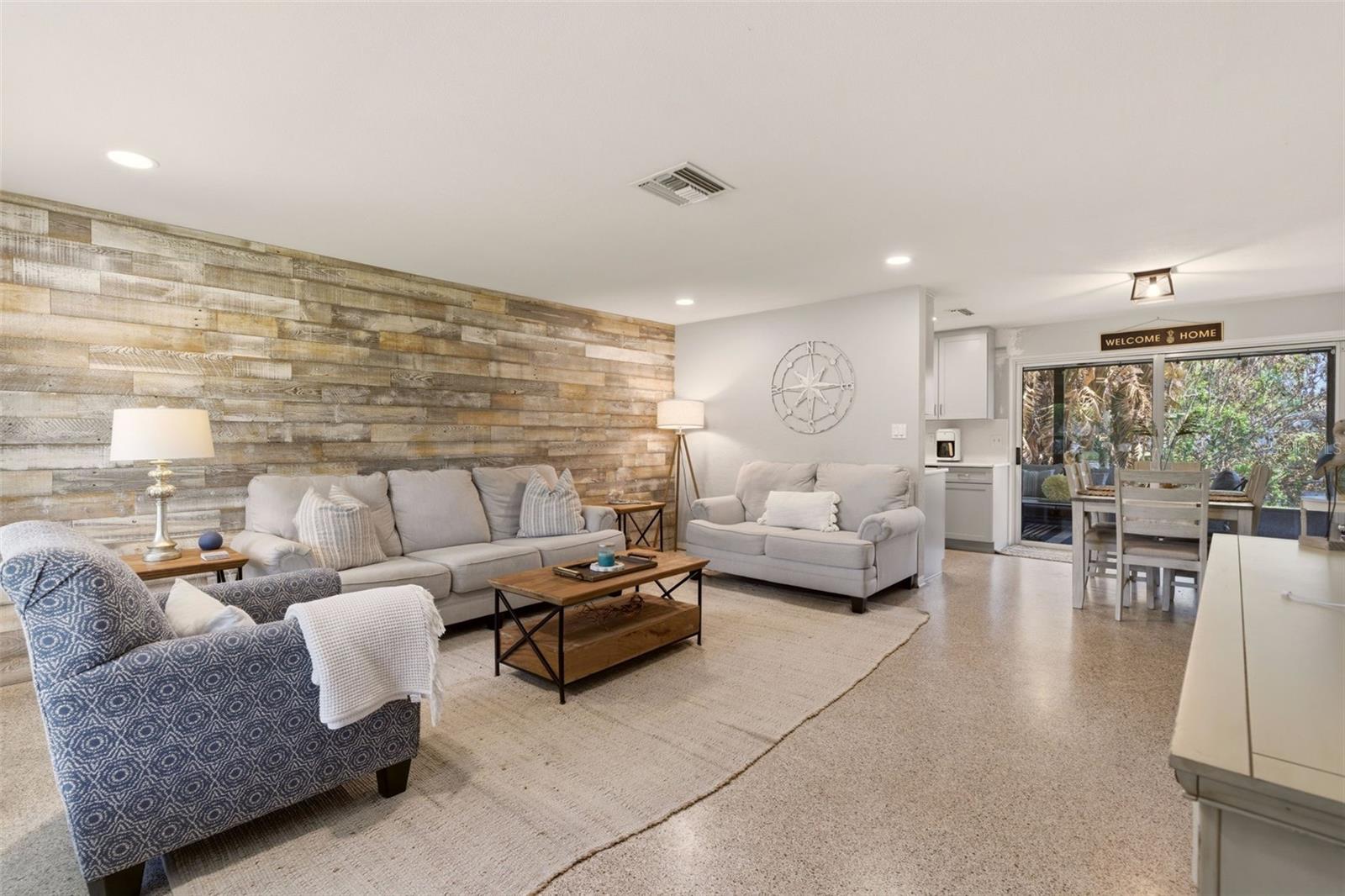 DETWILERS ADD 01 NEW SMYRNA BCH - Residential