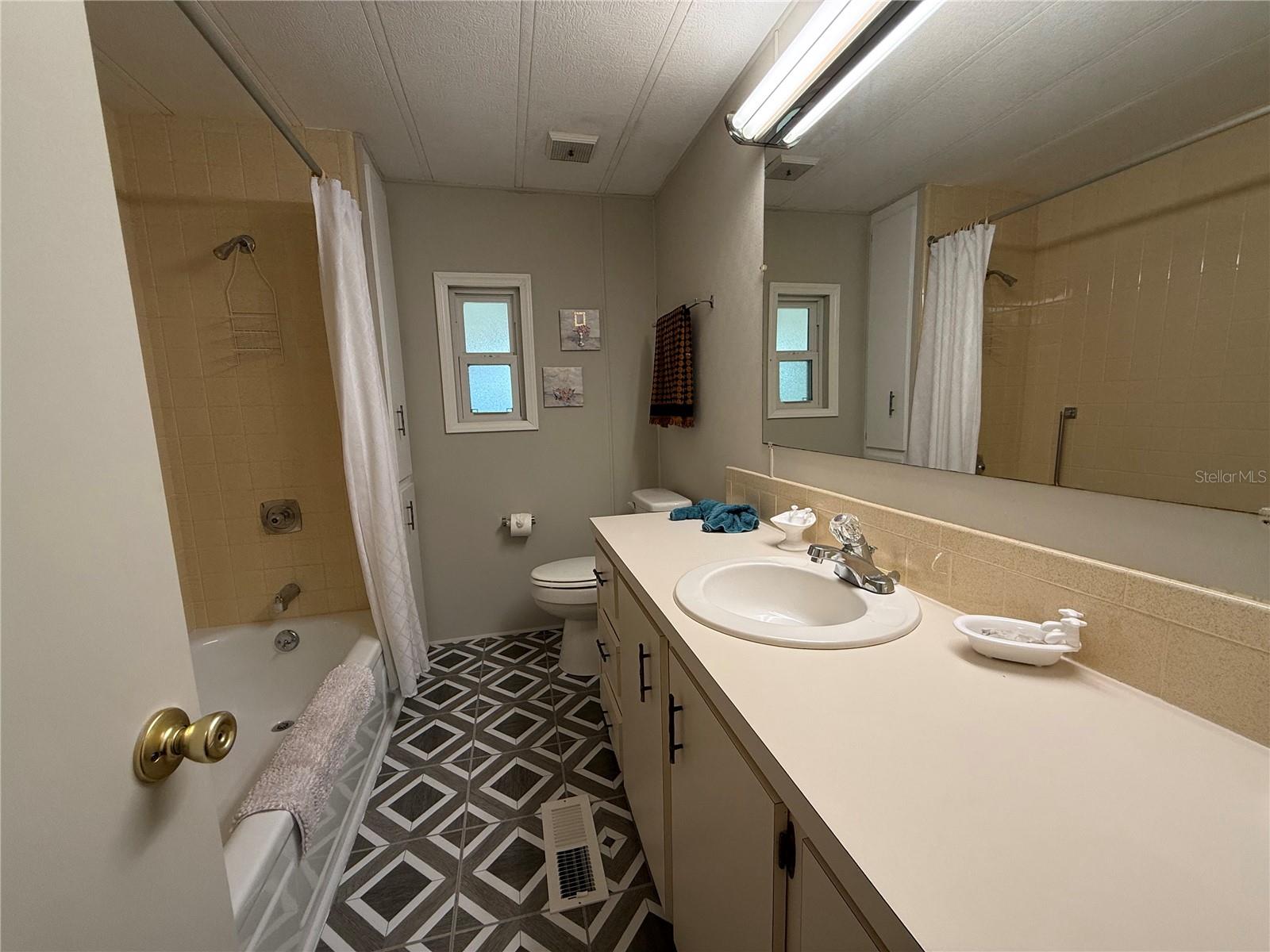 CONTINENTAL CAMPER RESORTS INC - Residential