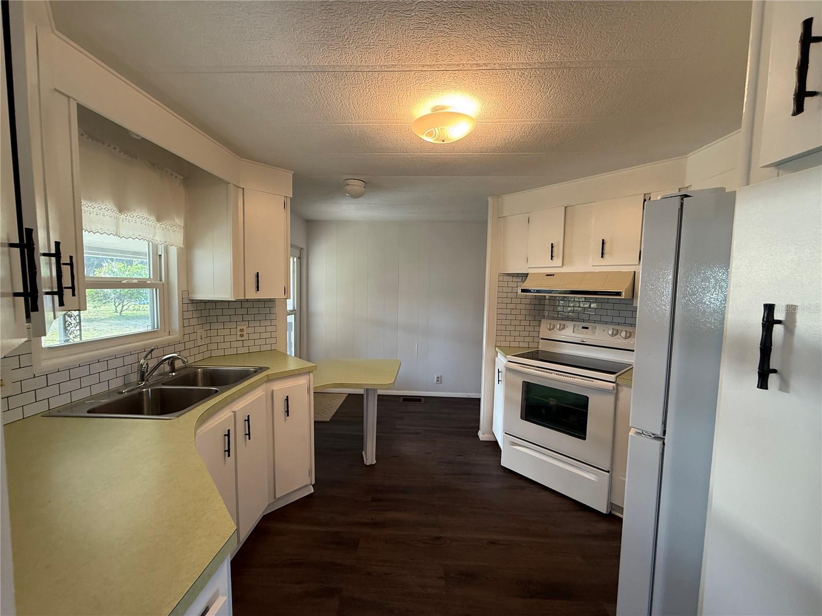 CONTINENTAL CAMPER RESORTS INC - Residential