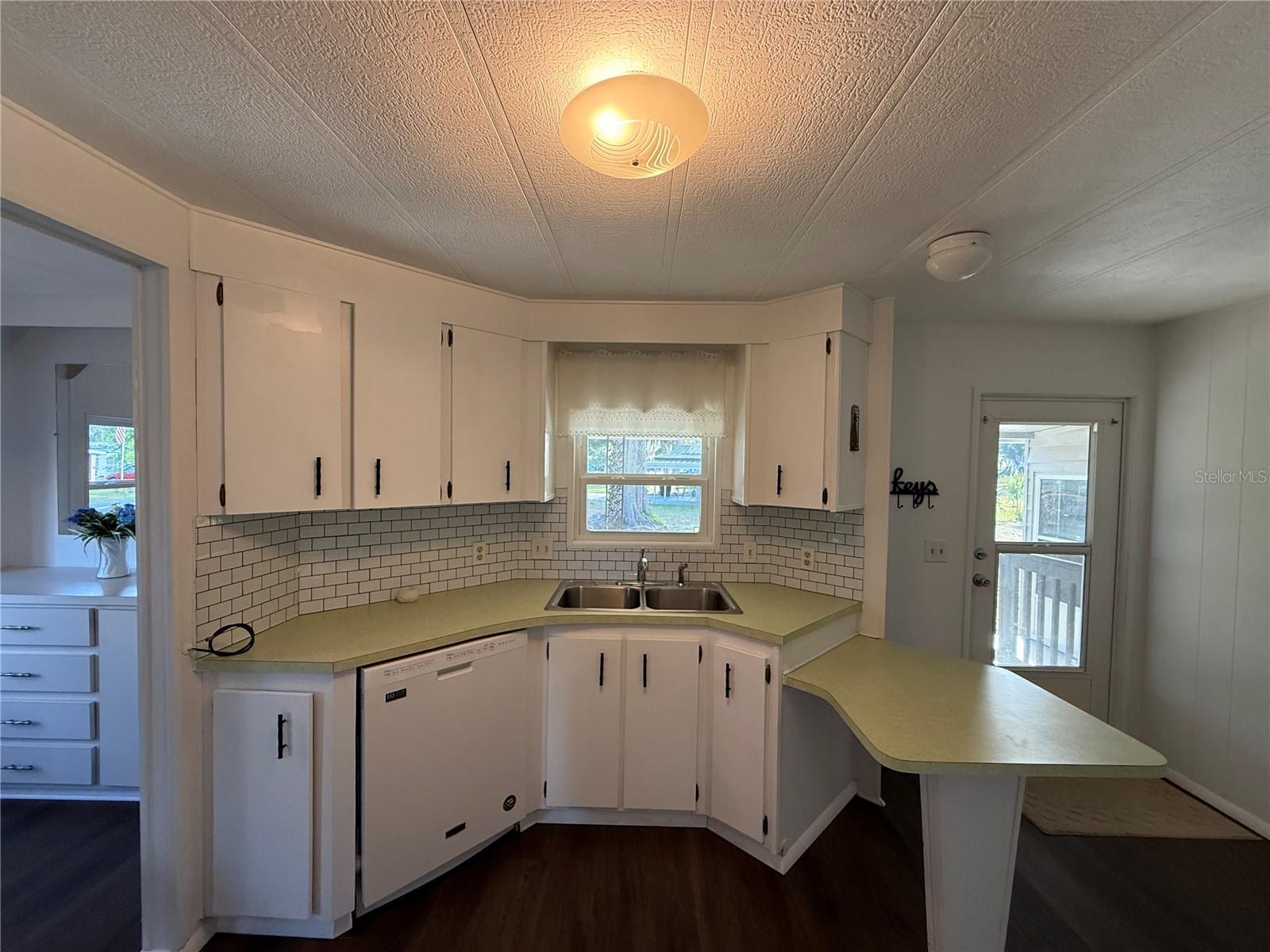 CONTINENTAL CAMPER RESORTS INC - Residential