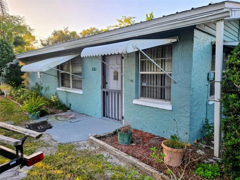 Photo of 3860 Howard Avenue, Lake Wales, FL 33898 (MLS # P4937305)