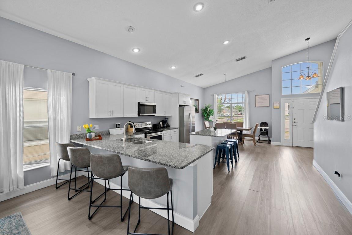 HAMPTON ESTATES - Residential