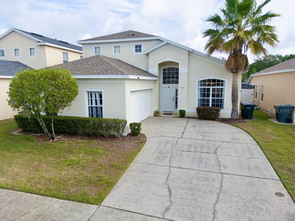 HAMPTON ESTATES - Residential