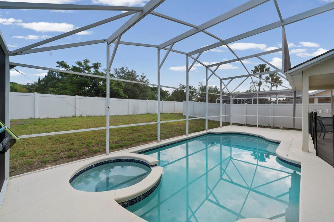 HAMPTON ESTATES - Residential